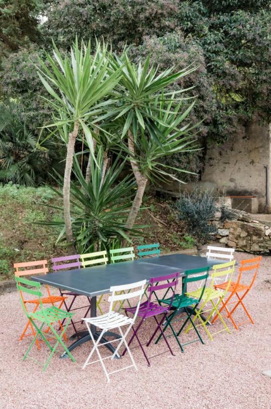 אלייה Can Rovira - Stunning Neoclassical Mansion, Just 20 Min Drive From Barcelona City Center, Ideal For Groups And Families מראה חיצוני תמונה