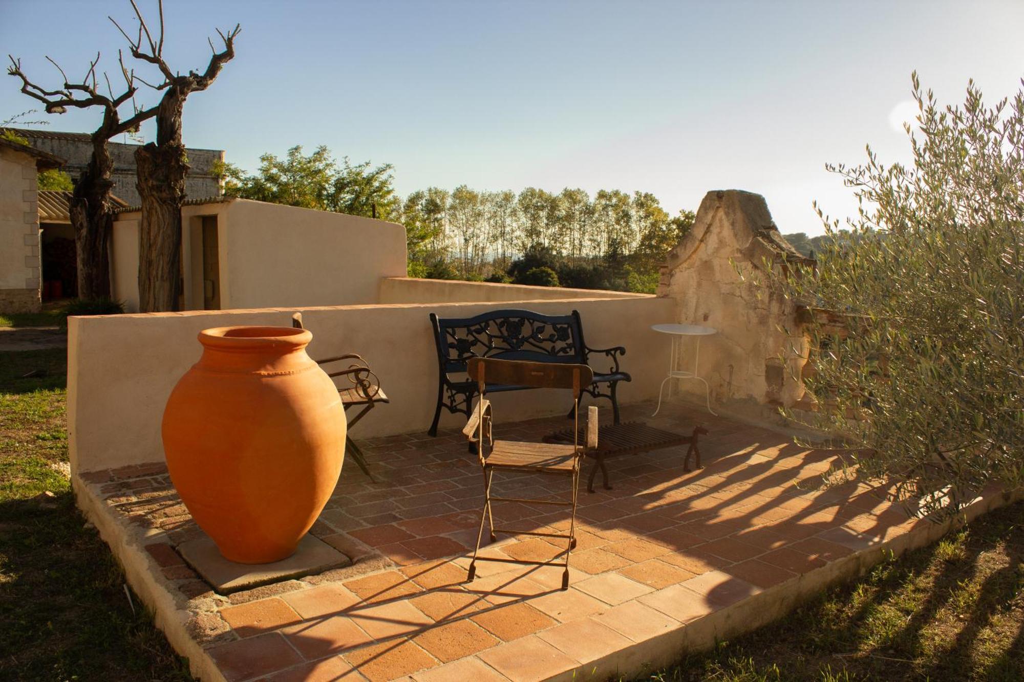 אלייה Can Rovira - Stunning Neoclassical Mansion, Just 20 Min Drive From Barcelona City Center, Ideal For Groups And Families מראה חיצוני תמונה