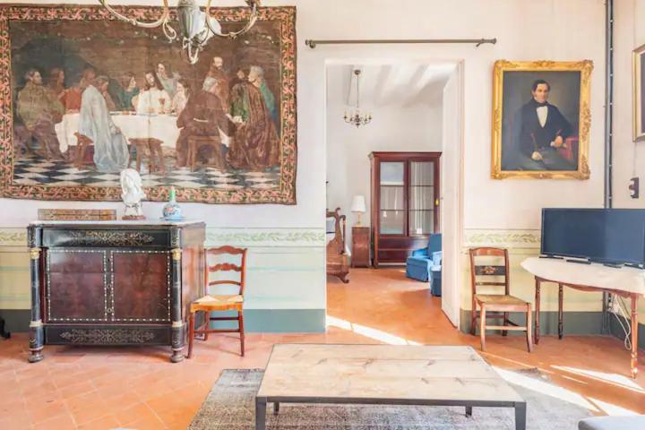 אלייה Can Rovira - Stunning Neoclassical Mansion, Just 20 Min Drive From Barcelona City Center, Ideal For Groups And Families מראה חיצוני תמונה