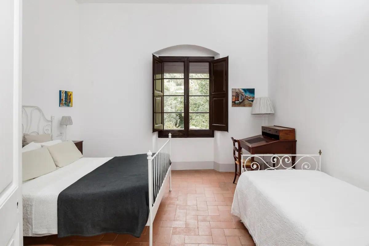 אלייה Can Rovira - Stunning Neoclassical Mansion, Just 20 Min Drive From Barcelona City Center, Ideal For Groups And Families מראה חיצוני תמונה