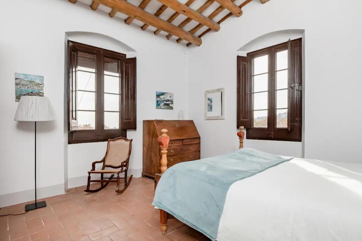 אלייה Can Rovira - Stunning Neoclassical Mansion, Just 20 Min Drive From Barcelona City Center, Ideal For Groups And Families מראה חיצוני תמונה